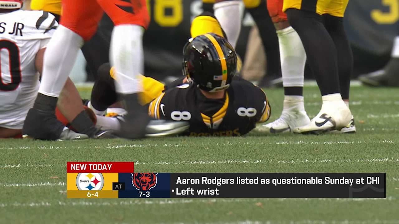 Pittsburgh Steelers quarterback Aaron Rodgers (wrist) listed as ...
