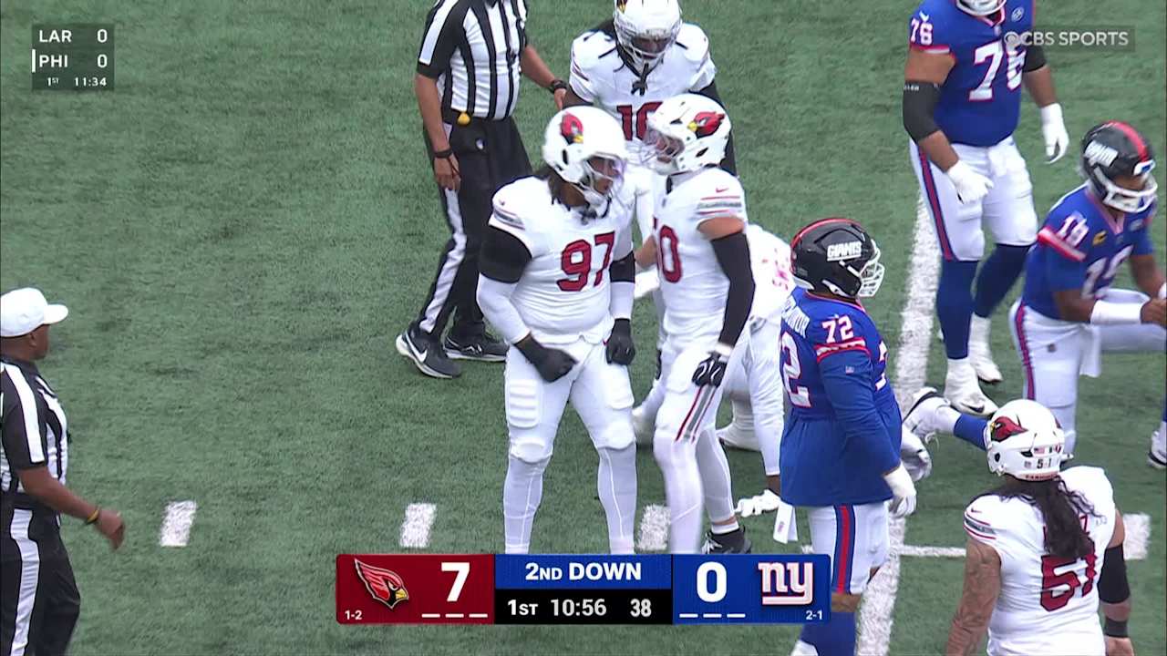 Arizona Cardinals linebacker Josh Sweat rushes New York Giants ...
