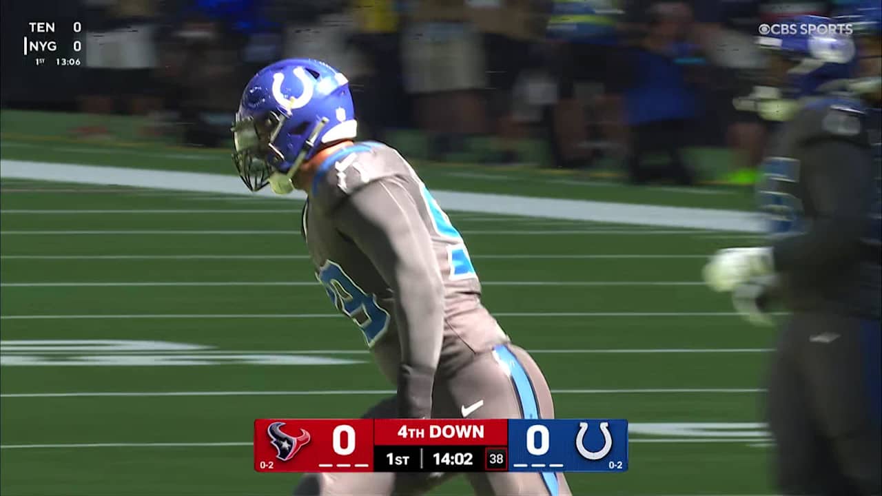 Shoe-string sack! Indianapolis Colts defensive tackle DeForest Buckner ...