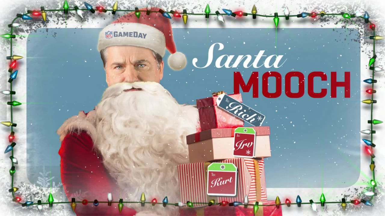 Santa Mooch gifts the ‘NFL GameDay Morning’ crew something special