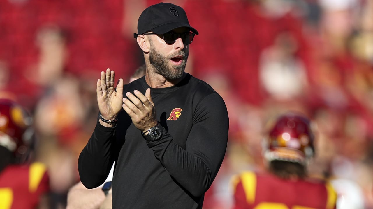 Former Cardinals head coach Kliff Kingsbury to interview for Bears ...