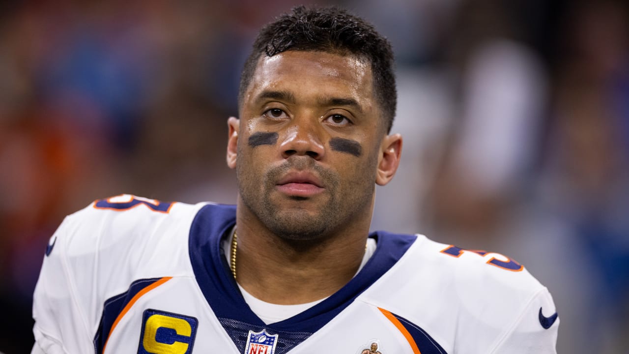 Russell Wilson focused on helping Steelers win, not QB battle with ...