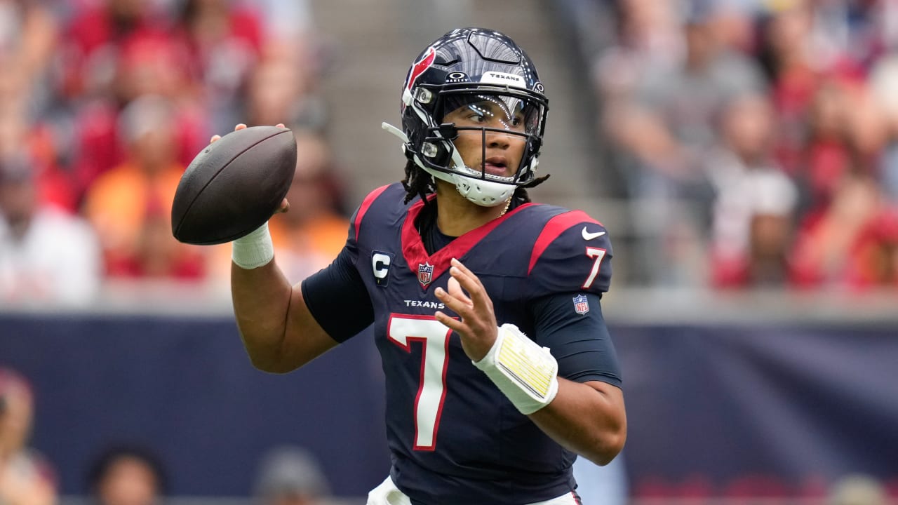 Texans QB C.J. Stroud sets single-game rookie passing record with 470 ...