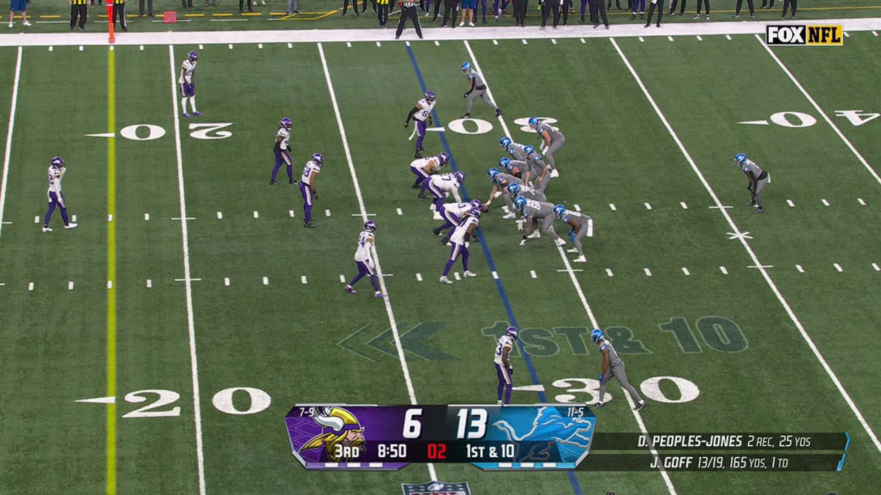 Detroit Lions offensive lineman Dan Skipper reports as tackleeligible receiver, snags 4yard