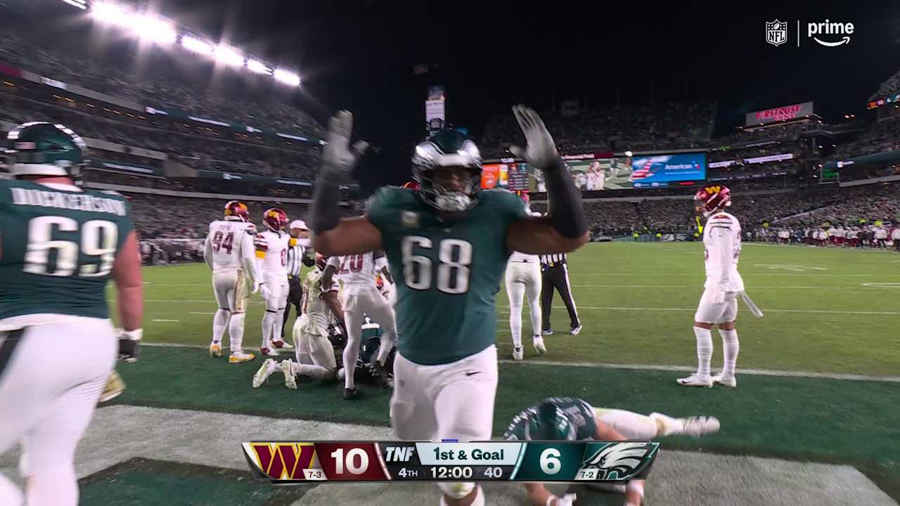 The brotherly shove caps off a 76-yard Philadelphia Eagles' touchdown drive