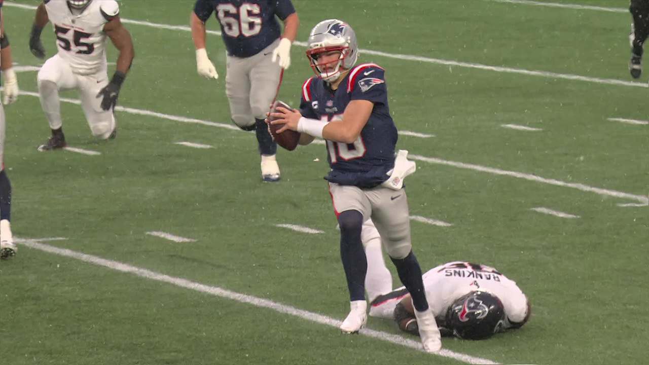 New England Patriots quarterback Drake Maye evades Houston Texans pass ...