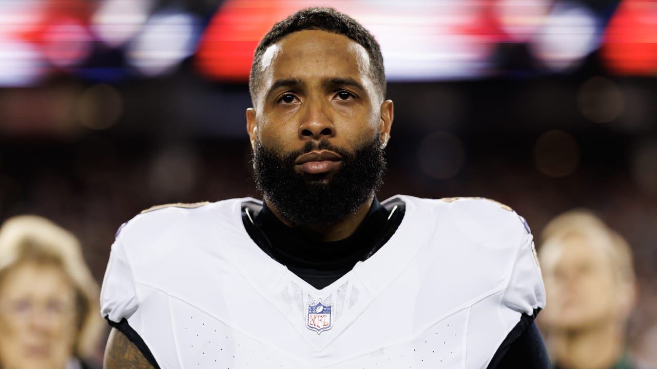 HC Mike McDaniel: Dolphins made a contract offer to Odell Beckham Jr.,  conversations 'ongoing'