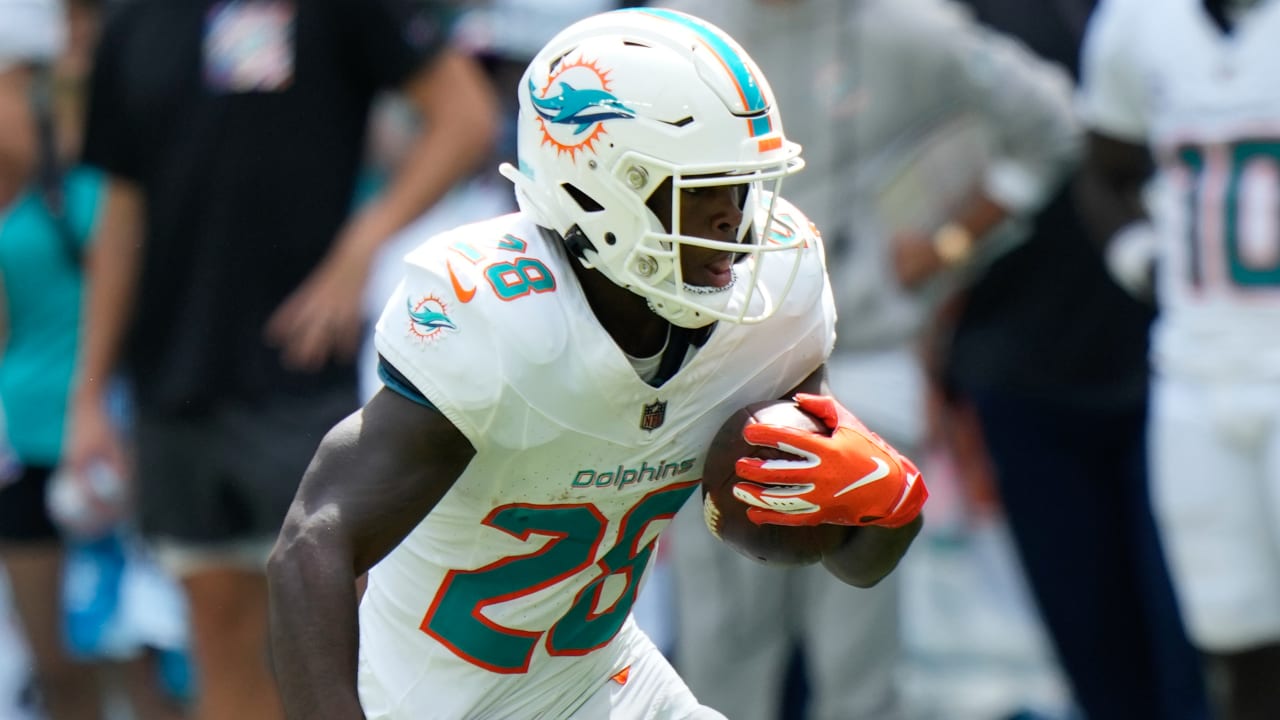 Dolphins RB De'Von Achane (knee) not expected to play vs. Jets for Black  Friday game