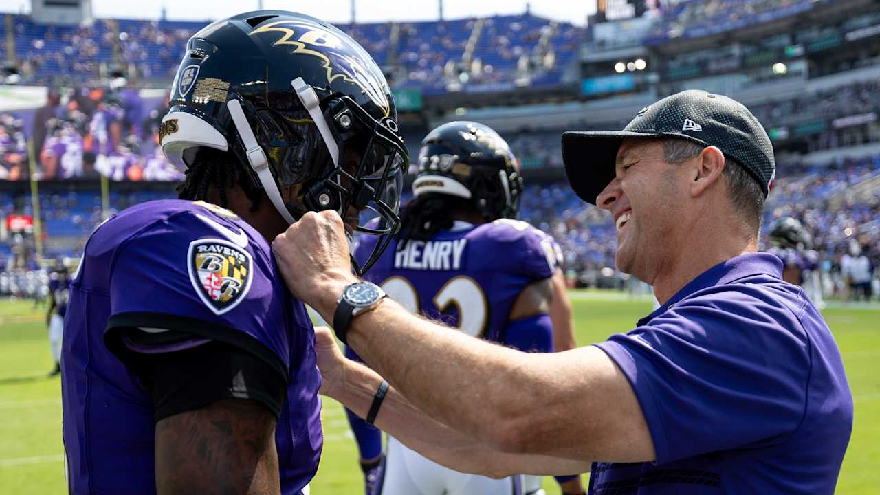 Lamar Jackson with John Harbaugh_TN