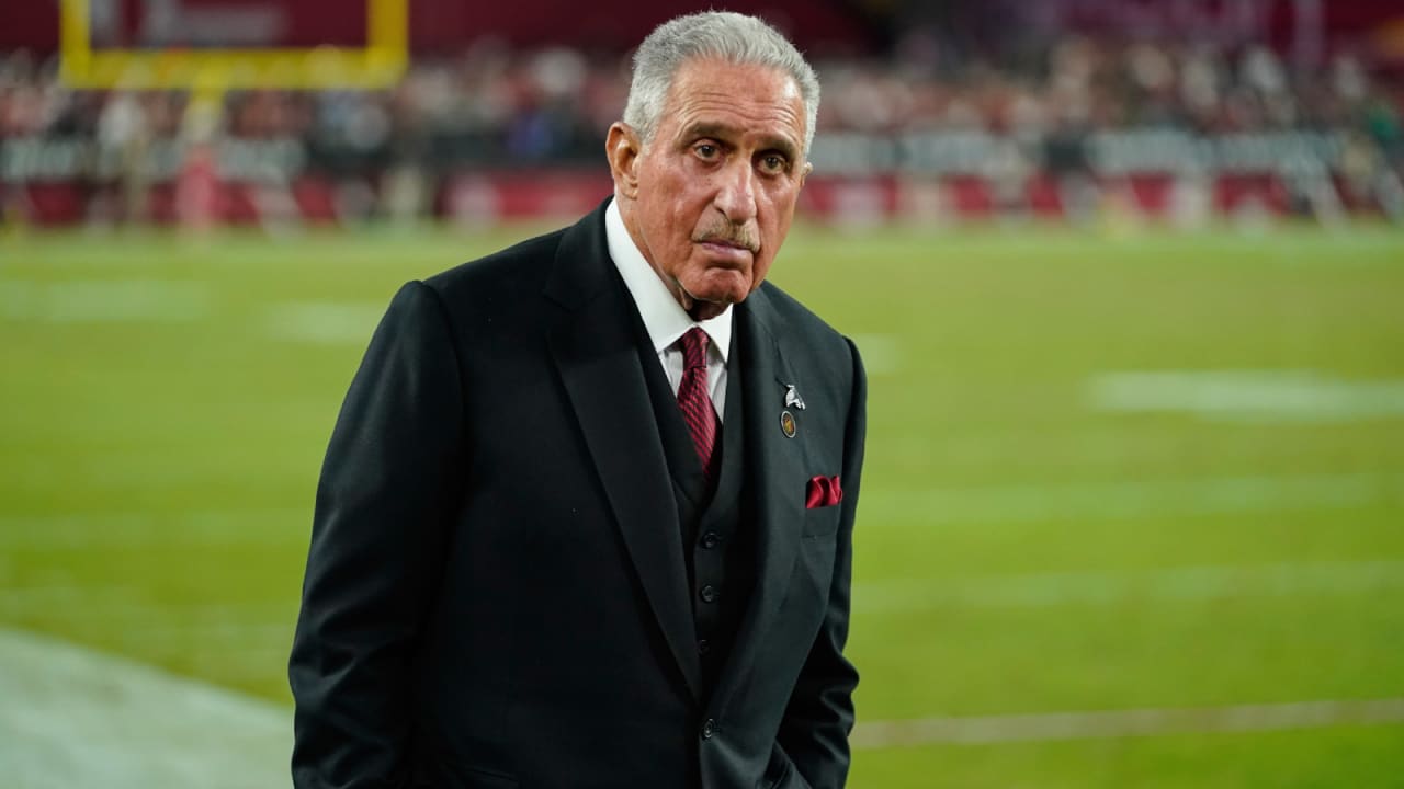 Arthur Blank: Falcons will 'let the season play out' before decision on Arthur Smith's future