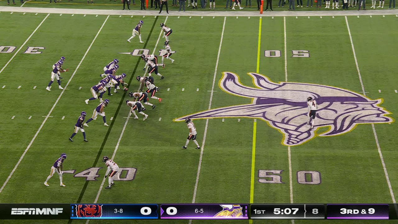 Chicago Bears defensive lineman Montez Sweat takes down Minnesota