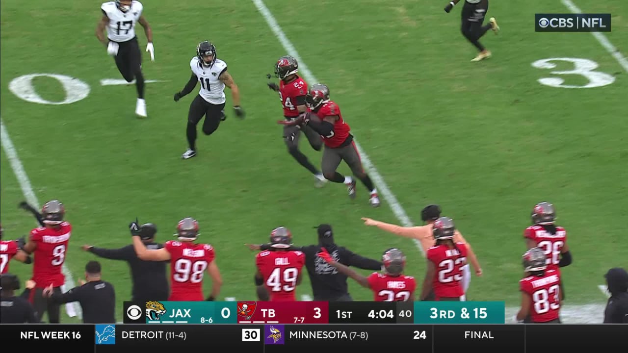 Tampa Bay Buccaneers linebacker Devin White's balltracking skills are