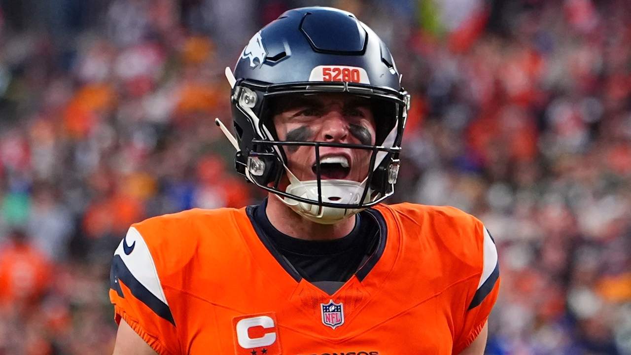 Broncos clinch second straight postseason berth with win over Packers ...