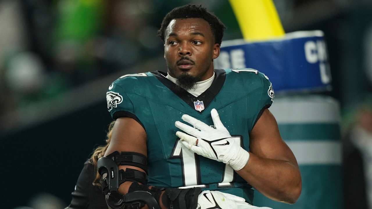 Nakobe Dean suffered torn patellar tendon in win over Packers; Eagles LB to miss remainder of playoffs