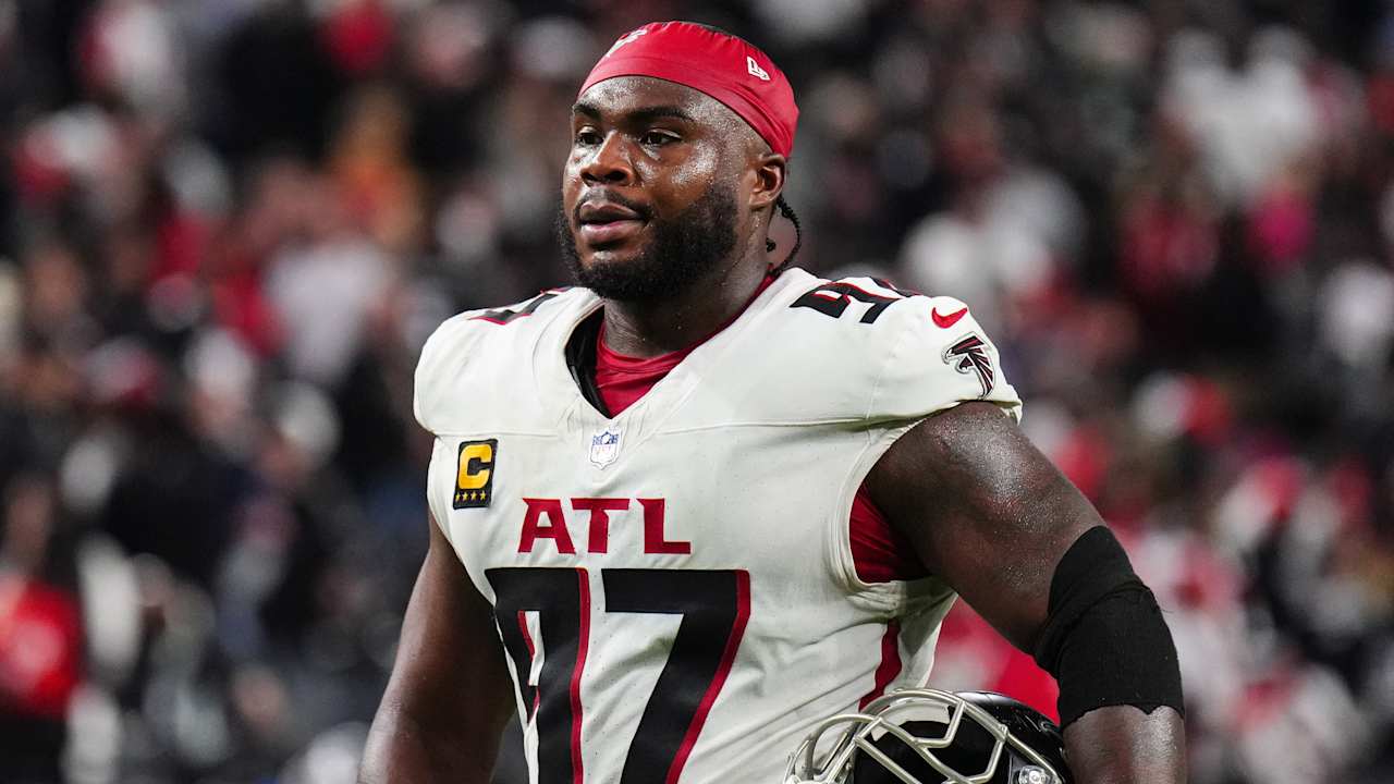 Grady Jarrett agrees to three-year, $43.5 million deal with Bears hours after release from Falcons