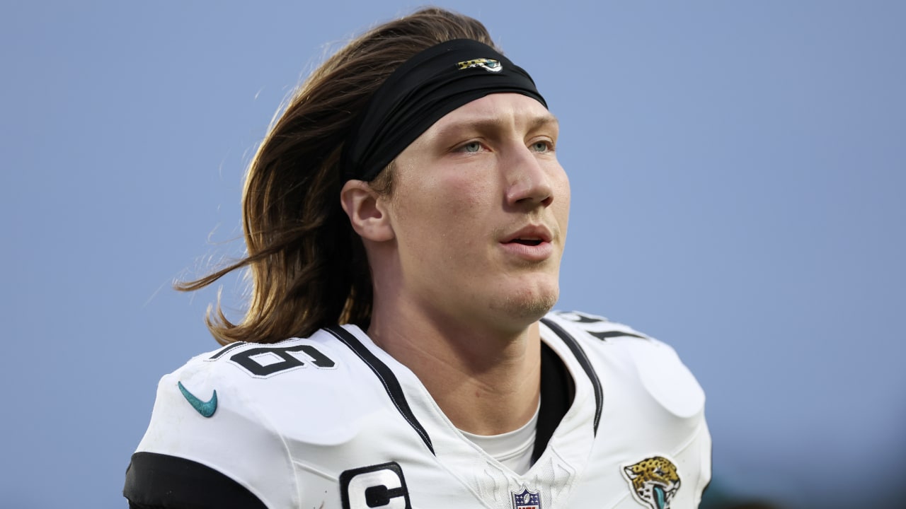 Jaguars QB Trevor Lawrence (right shoulder) to be evaluated after exiting Sunday’s loss to Buccaneers