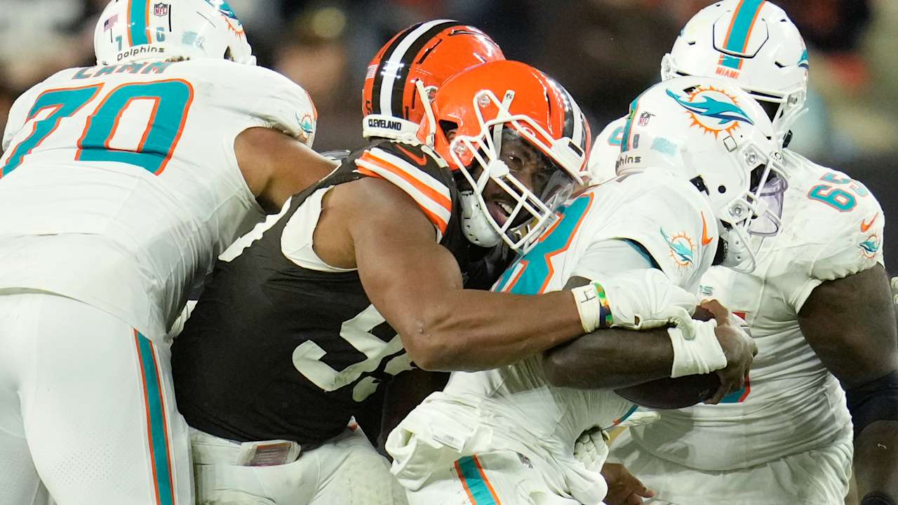 Myles Garrett now believes Browns are ‘closer than some may think’ to turning things around