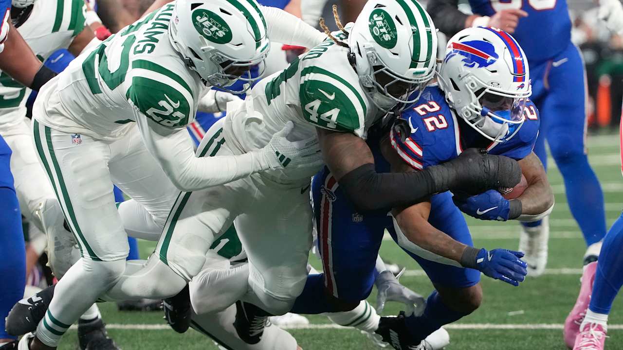 Bills rookie Ray Davis runs over the Jets as Buffalo sprints to the AFC East lead