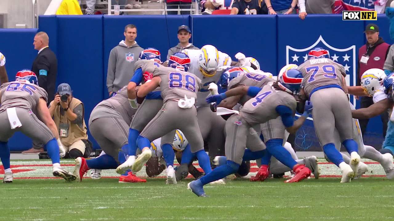 Josh Allen follows Dion Dawkins' block on QB-sneak TD for Bills' first ...