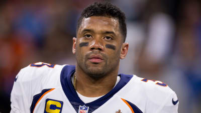 Russell Wilson focused on helping Steelers win, not QB battle with Kenny  Pickett