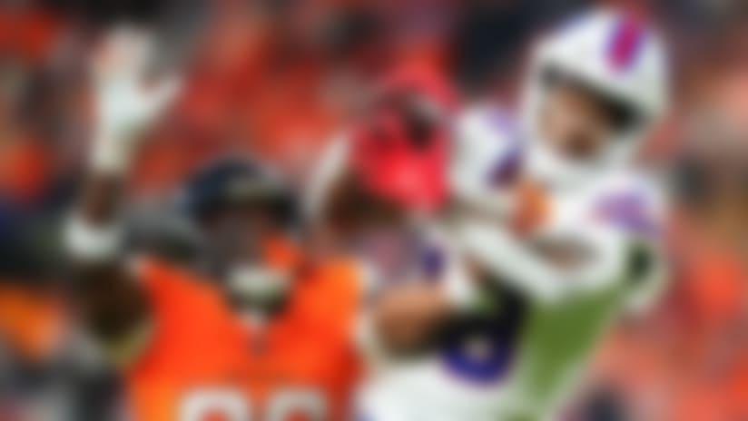 Check out the best images from around the NFL during the Divisional Round of the 2025 season.