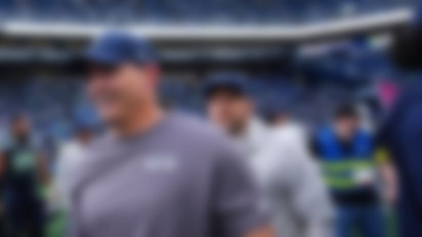 El actual head coach de los Seattle Seahawks, Mike Macdonald, sabe construir defensas. Ahora, la defensiva de Seahawks es la número 2 de la NFL en puntos encajados.