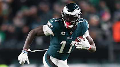 A.J. Brown says Eagles' passing offense was 'absolutely' better after trying week: 'We're not in it for feelings'