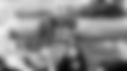 HOF RB O.J. Simpson passes away at age 76