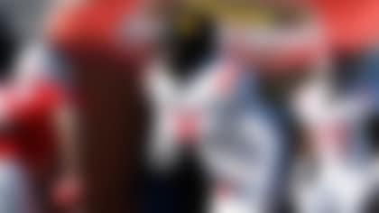 American Team defensive end Derrick Moore (8), of Michigan, during the second half of the Senior Bowl NCAA college football game Saturday, Jan. 31, 2026, in Mobile, Ala. (AP Photo/Butch Dill)