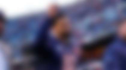 Chicago Bears quarterback Caleb Williams (18) walks off the field following an NFL football game against the Pittsburgh Steelers, Sunday, Nov. 23, 2025, in Chicago. (AP Photo/Nam Huh )