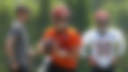 Cincinnati Bengals quarterback Joe Burrow (9) participates in drills during NFL football practice Tuesday, June 3, 2025, in Cincinnati. (AP Photo/Kareem Elgazzar)