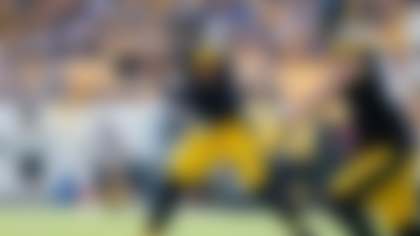 Pittsburgh Steelers quarterback Justin Fields (2) passes the ball during an NFL football game against the Los Angeles Chargers, Sunday, Sept. 22, 2024 in Pittsburgh. The Steelers defeated the Chargers 20-10. (Joe Robbins via AP)