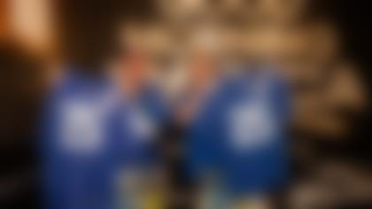 NFL_NYG_FAN_OF_THE_YEAR_20251107_PHOTO_MICHAEL_MOONEY_THEMOONEYSHOT-1