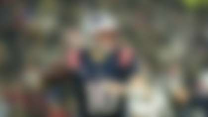 New England Patriots quarterback Drake Maye (10) passes against the Houston Texans during the second half of an NFL divisional playoff football game, Sunday, Jan. 18, 2026, in Foxborough, Mass. (AP Photo/Robert F. Bukaty)