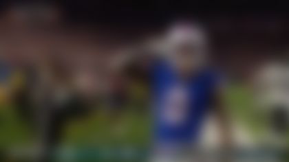 Keon Coleman notches first career TD with a 24-yard toss from Josh Allen