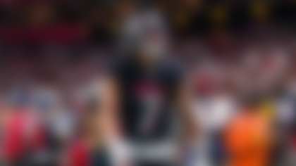 Atlanta Falcons running back Bijan Robinson (7) celebrates during the first half of an NFL football game against the New Orleans Saints, Sunday, Jan. 4, 2026, in Atlanta. (AP Photo/Danny Karnik)