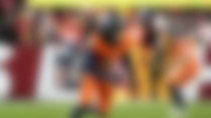 Denver Broncos linebacker Nik Bonitto (15) in action during the second half of an NFL football game against the Washington Commanders, Sunday, Nov. 30, 2025, in Landover, Md.. (AP Photo/Terrance Williams)