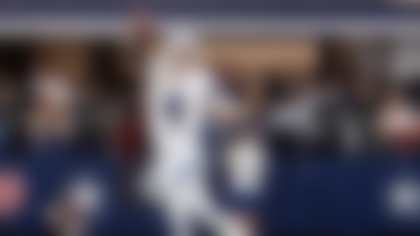 Dallas Cowboys quarterback Dak Prescott looks to pass during a football game against the Washington Commanders, Sunday, Oct. 19, 2025, in Arlington, Texas. (AP Photo/Jeffrey McWhorter)