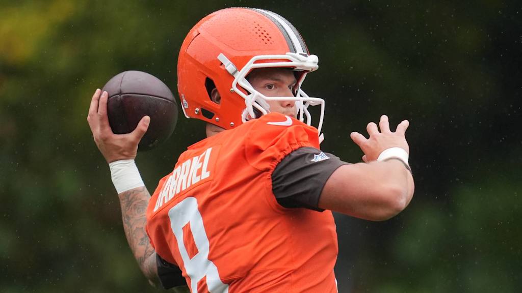 Browns rookie QB Dillon Gabriel confident for his first NFL start, jokes  that his dad needs passport