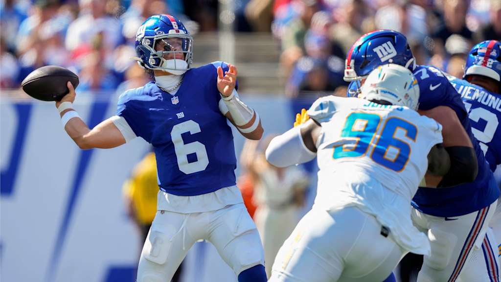 Giants Rookie QB Jaxson Dart Stuns Chargers, Hands LA First Loss in Nail-Biting Upset