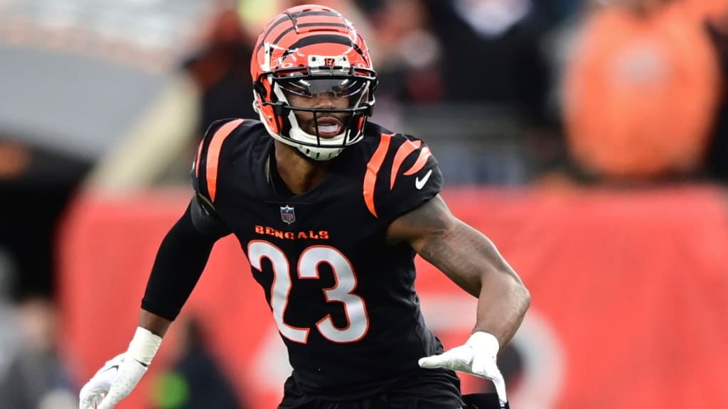 Bengals' Dax Hill making position switch from safety to cornerback