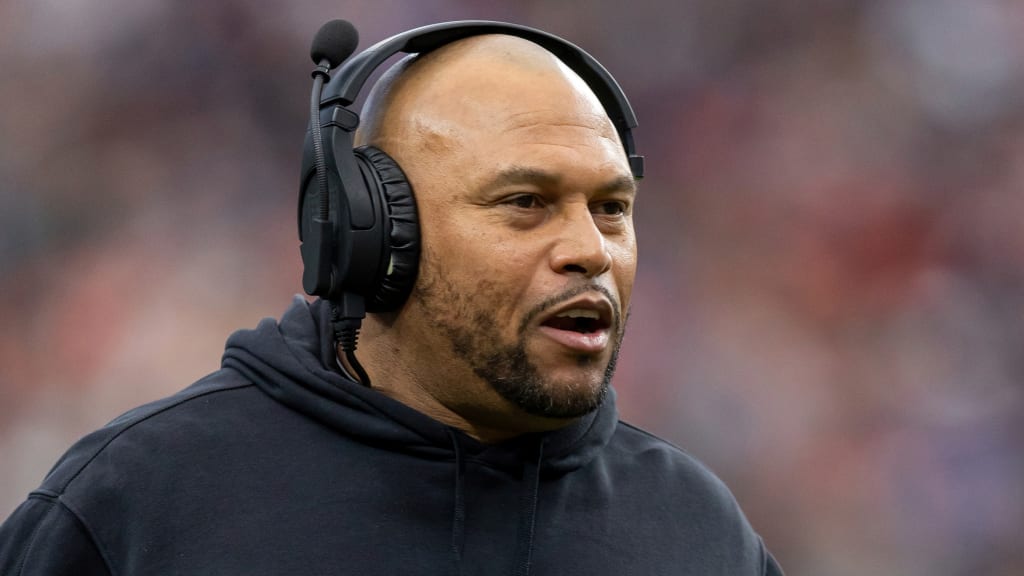 Antonio Pierce Hints at Raiders Head Coach Future Amid Interviews