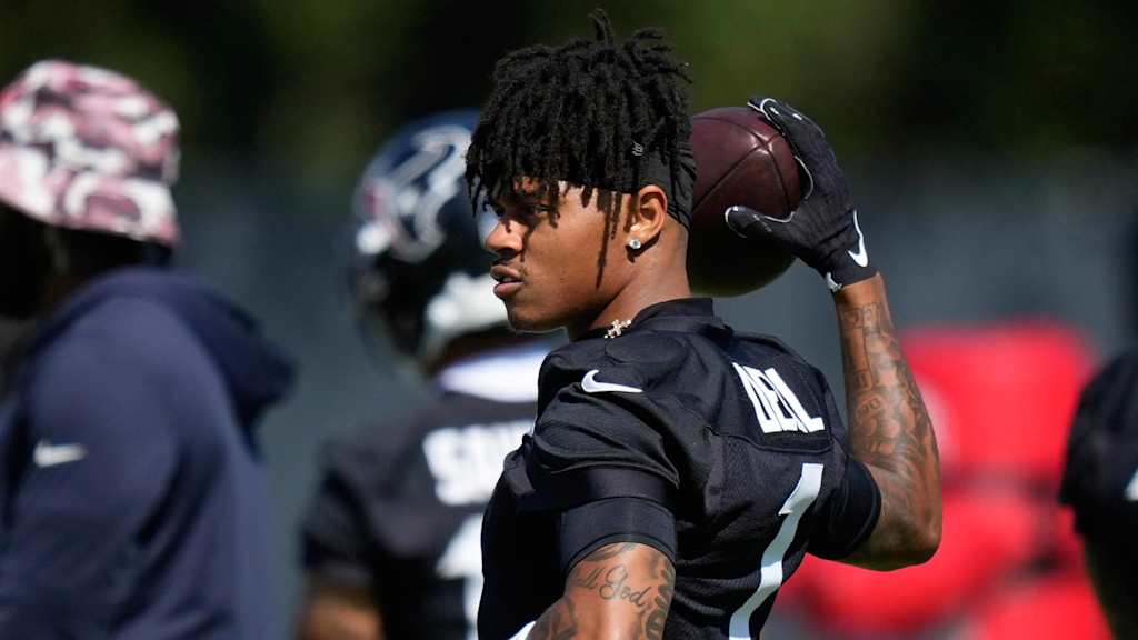 Texans WR Tank Dell is 'almost there' in return from 2024 injury: 'It's  light at the end of the tunnel' | Latest NFL News, Analysis & Updates |  NFL.com
