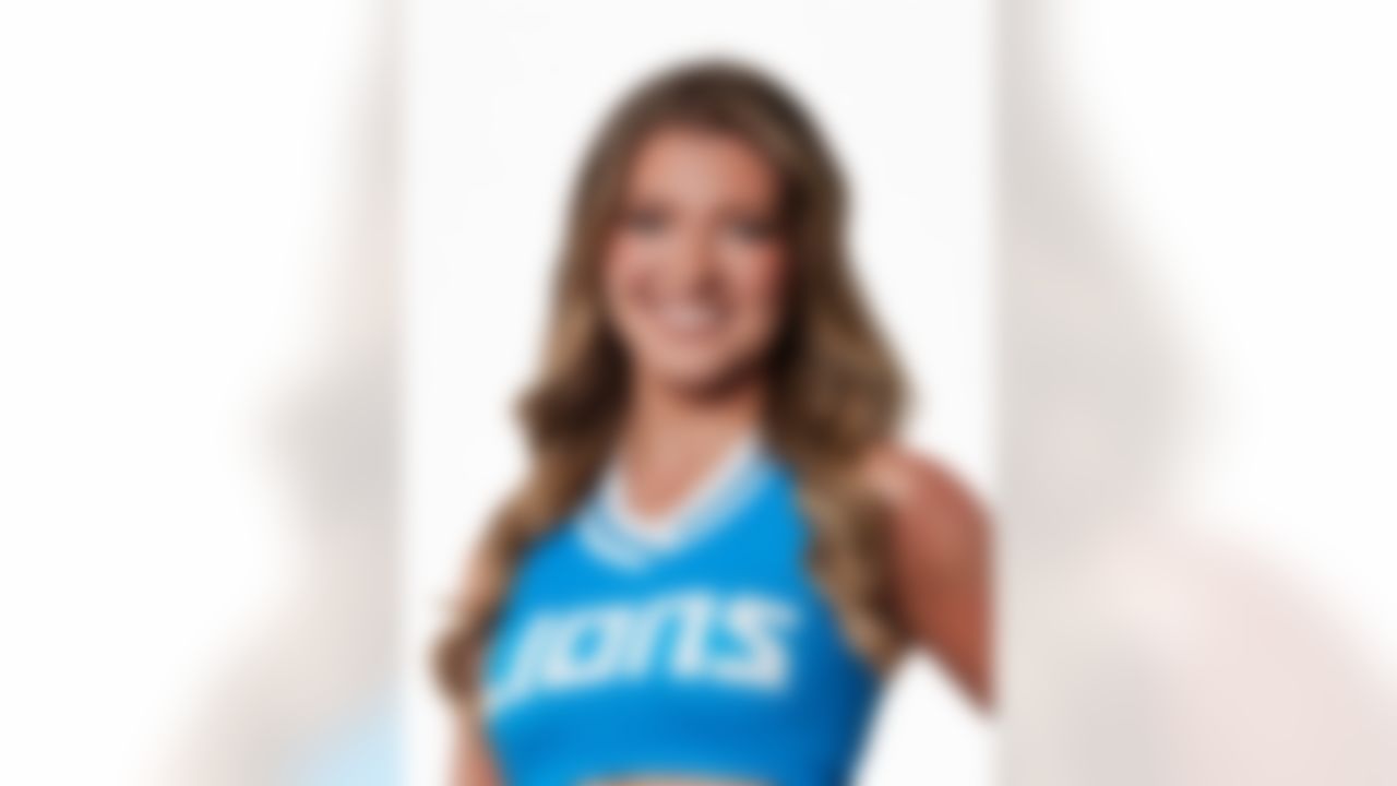 A Detroit Lions Cheerleader during the Detroit Lions Cheerleader media day photoshoot at the Meijer Performance Center on June 16, 2025 in Allen Park, Mich. (Jeff Nguyen/Detroit Lions)