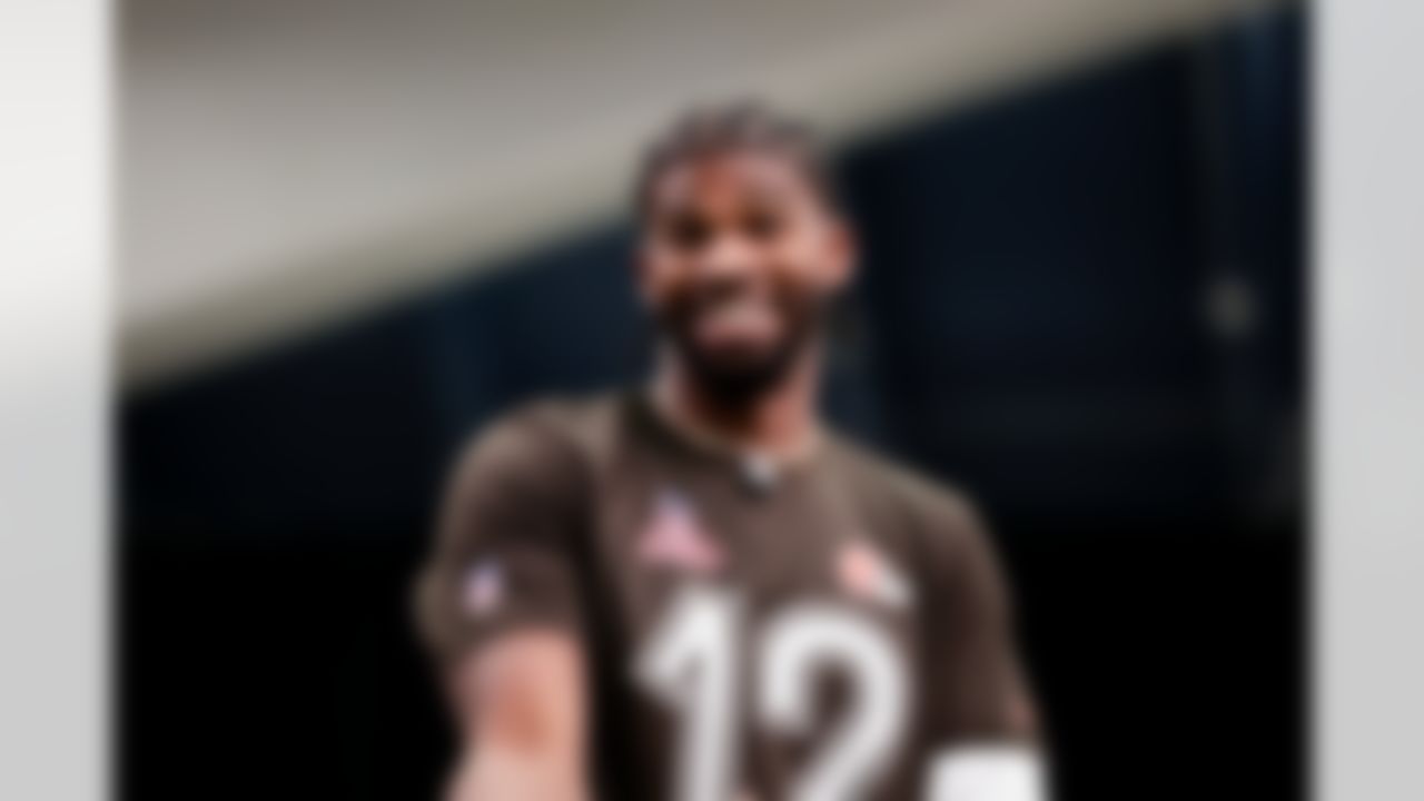 Cleveland Browns quarterback Shedeur Sanders (12) warms up before the 2026 Pro Bowl Game on Tuesday, February 3, 2026 in San Francisco, California.