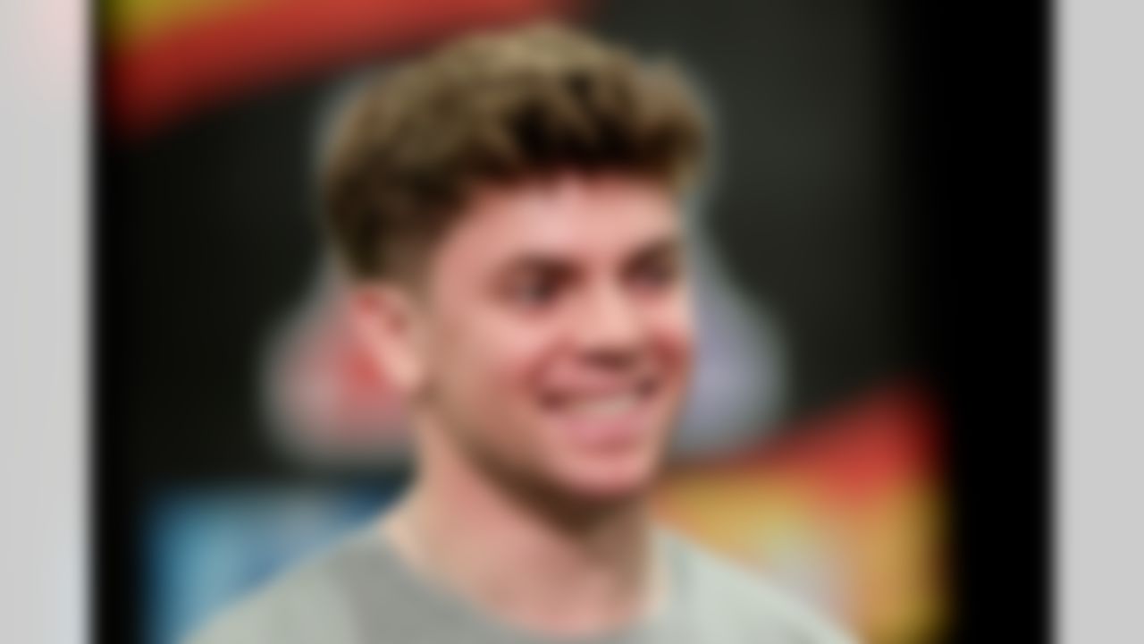 Philadelphia Eagles cornerback Cooper DeJean (33) poses for a photo during a Pro Bowl team practice on Sunday, February 1, 2026 in San Francisco.