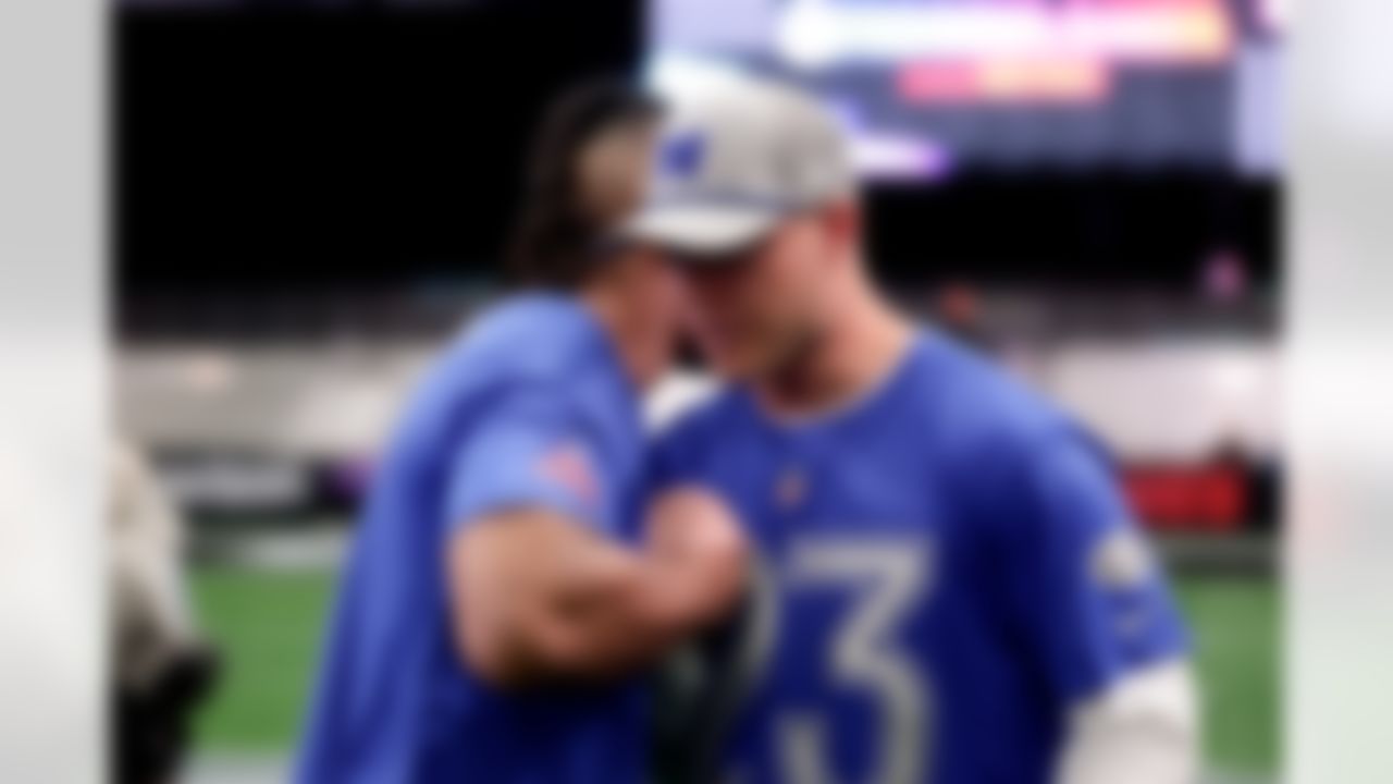 Atlanta Falcons running back Bijan Robinson (7) interacts with San Francisco 49ers running back Christian McCaffrey (23) during a Pro Bowl team practice on Sunday, February 1, 2026 in San Francisco.