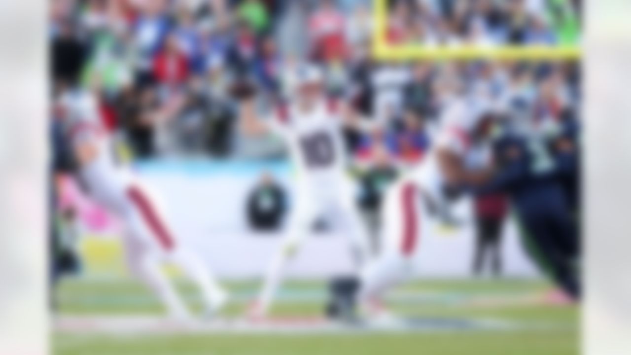New England Patriots quarterback Drake Maye (10) throws a pass during the NFL Super Bowl LX football game against the Seattle Seahawks on Sunday, February 8, 2026 in Santa Clara, Calif.