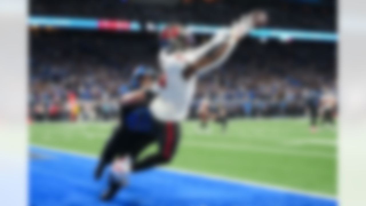 Tampa Bay Buccaneers running back Rachaad White (1) attempts a catch during an NFL football game against the Detroit Lions on Monday, October 20, 2025 in Detroit, Michigan. (Todd Rosenberg/NFL)
