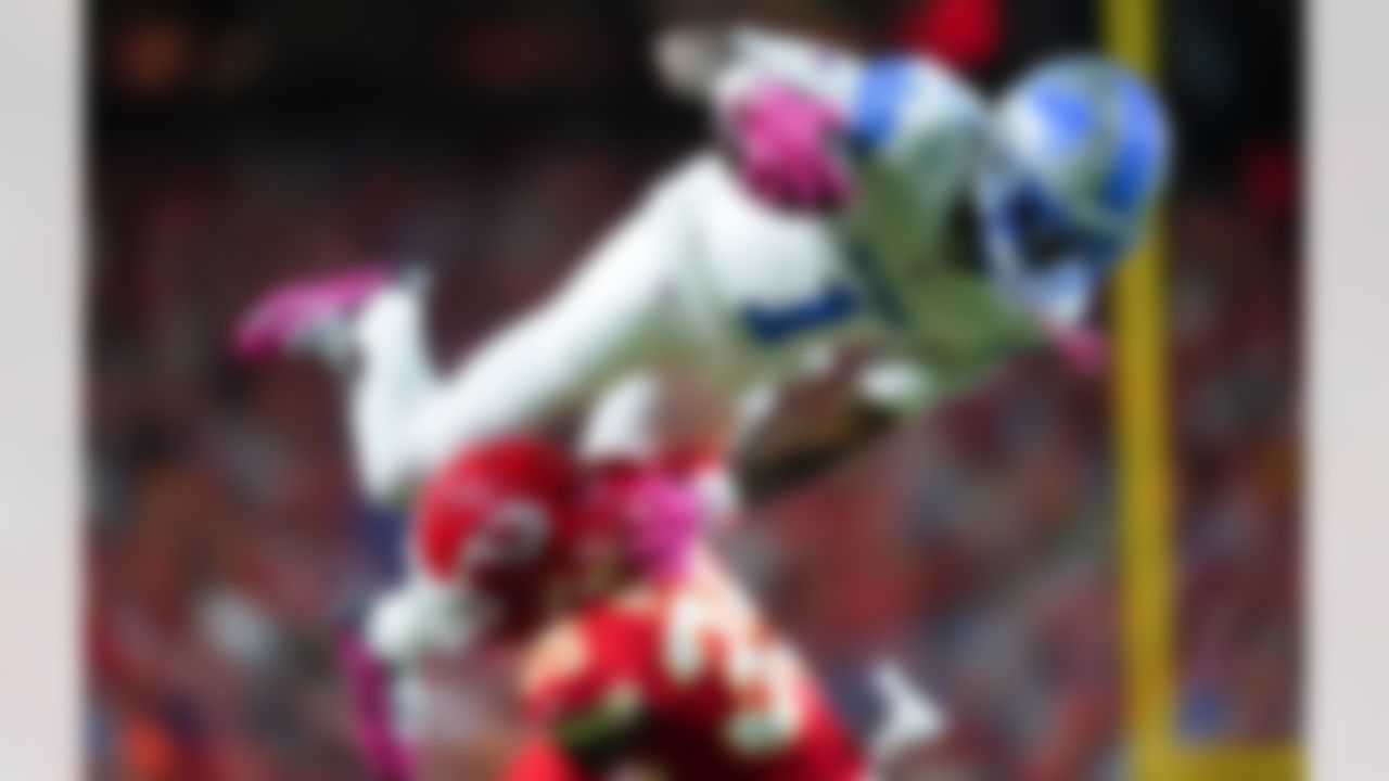 Detroit Lions wide receiver Jameson Williams (1) jumps over Kansas City Chiefs cornerback Jaylen Watson (35) during an NFL football game on Sunday, Oct. 12, 2025 in Kansas City, Missouri.